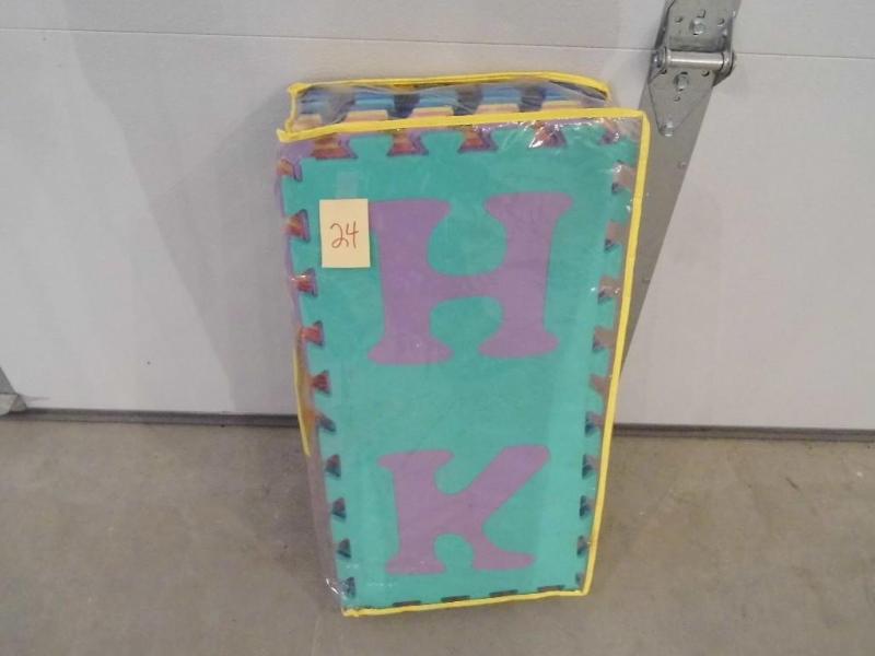 lot 24 image: Floor Puzzle Interlocking Puzzle Pa...