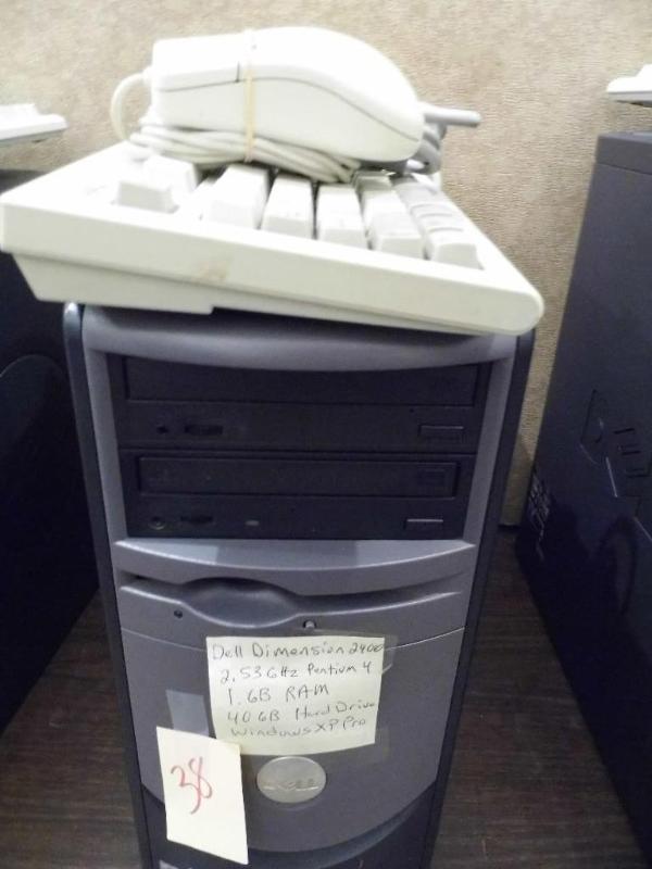 lot 38 image: Dell Dimension 2400 - 2.53 Ghz Pent...