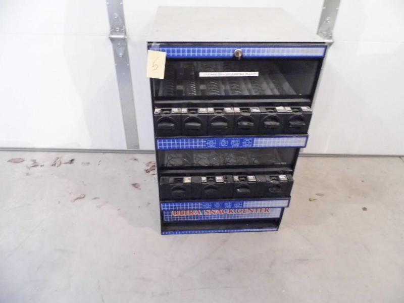 lot 5 image: Ultra Snack Center Vending Machine ...