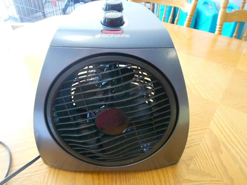 lot 3 image: Bionaire Heater, Model BFH3342M....