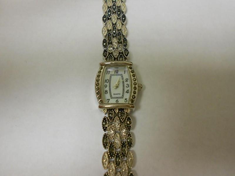 lot 36 image: Ladies Silver &amp Black Quartz Wa...