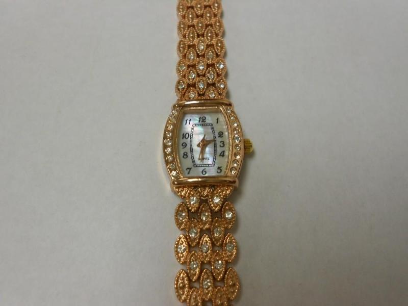lot 37 image: Ladies Copper Quartz Watch....