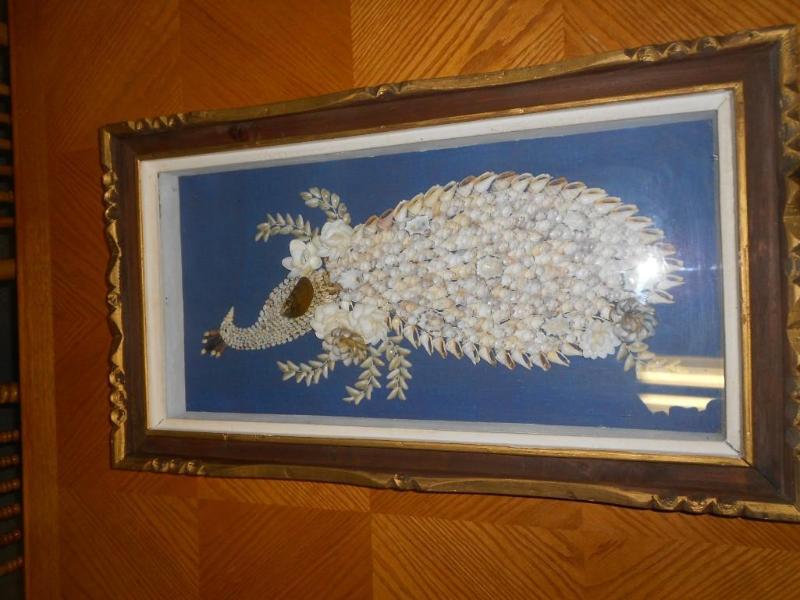 lot 6 image: Exotic Picture of a bird made of Se...