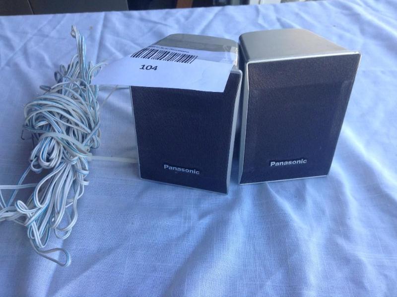 lot 104 image: Set of 2 Panasonic speakers Ht  5 ...