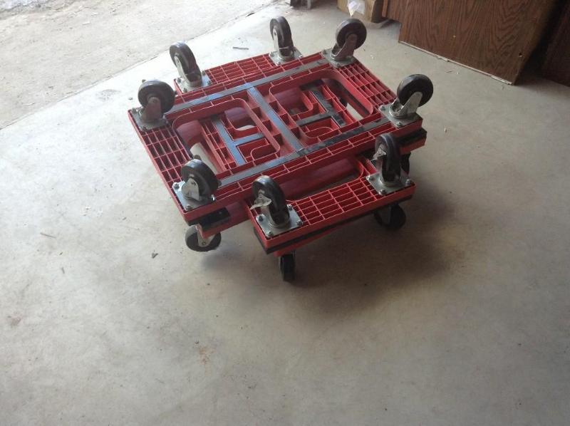 lot 107 image: Roller carts, slight use, qty 7, (o...