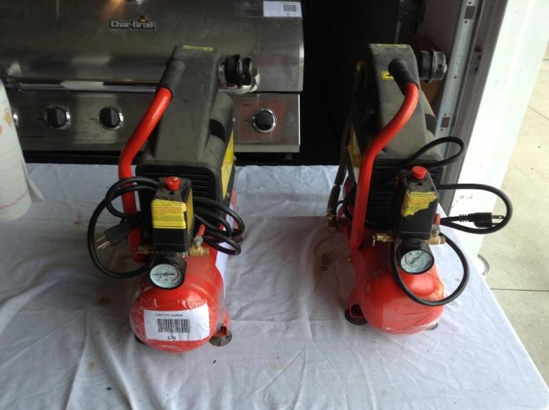 lot 116 image: Air compressors Qty 2, used, both d...