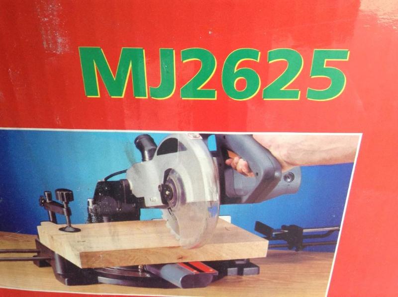 lot 13 image: 10 inch sliding compound miter saw,...