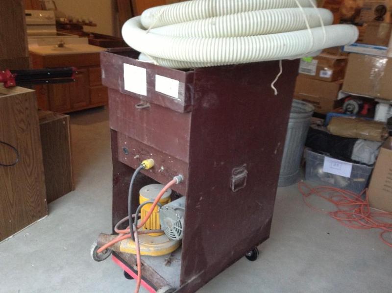 lot 43 image: Insulation blower unit, used, (does...