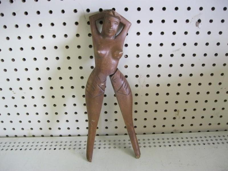 lot 12 image: Vintage Risque&nbspCarved Wood Nut...