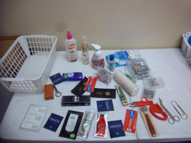 lot 120 image: Lot Of Health And Beauty Aids - Sam...