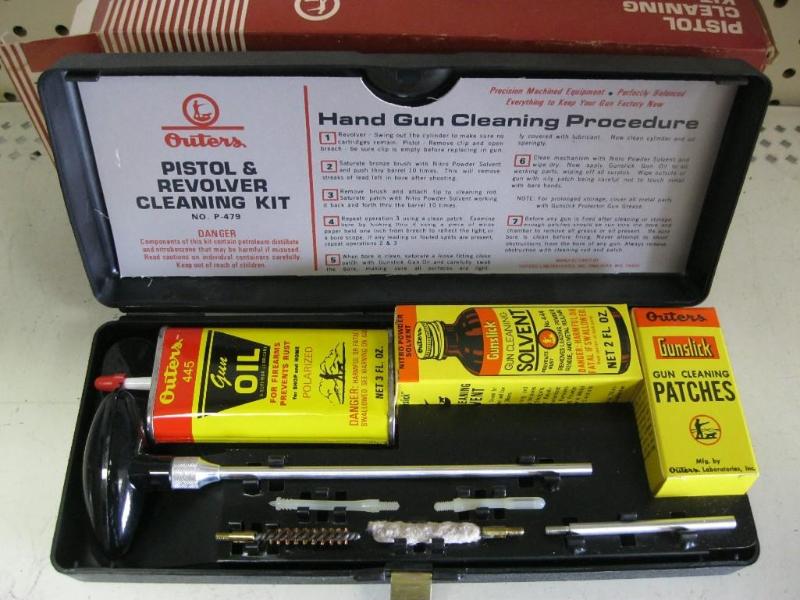 lot 19 image: Vintage Gun Cleaning Kit New In The...