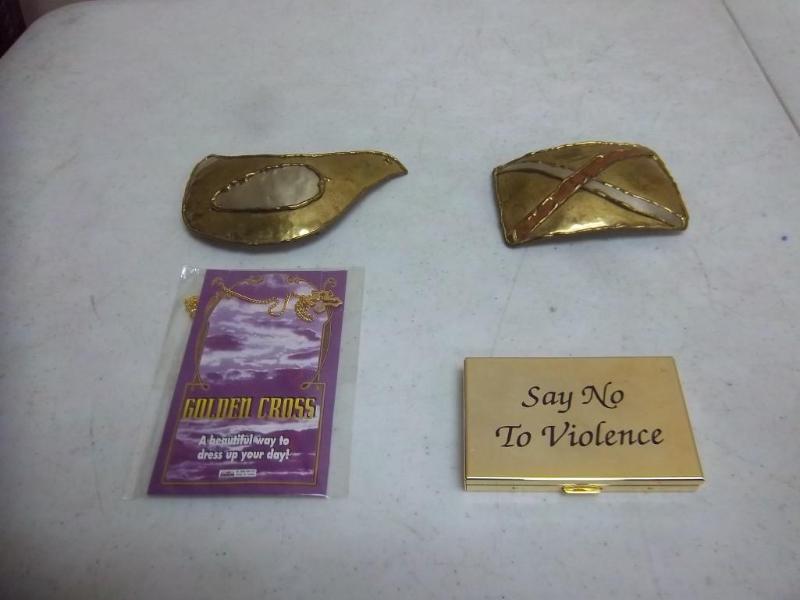 lot 26 image: Metal Buckle Misc. Lot...