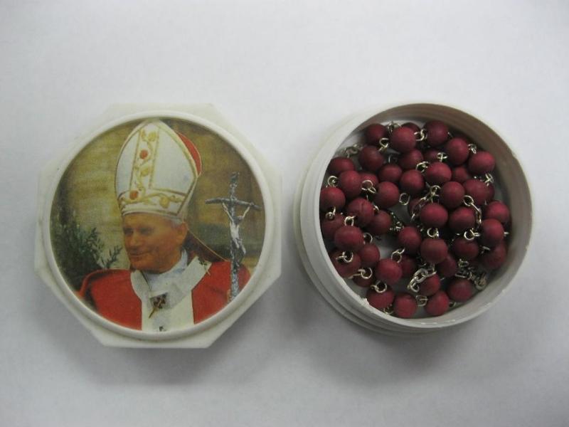 lot 30 image: Pope Rosary Holder And Rosary...