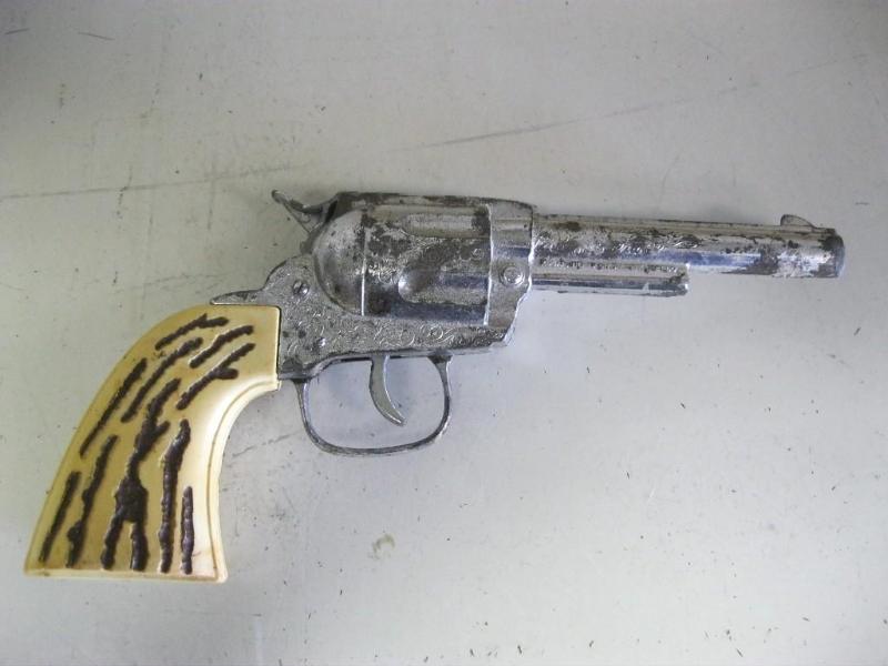 lot 50 image: Vintage Metal Cap Gun Plastic Handl...