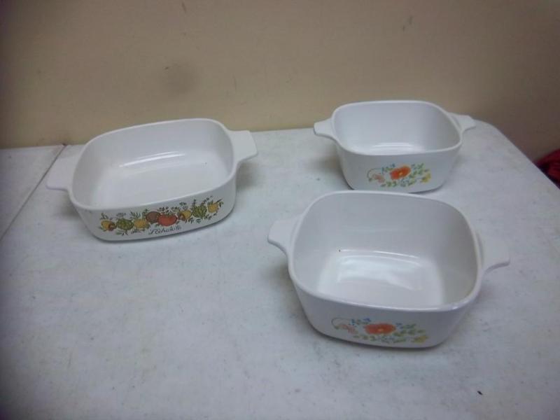 lot 55 image: Corning Wear Bowl Lot...