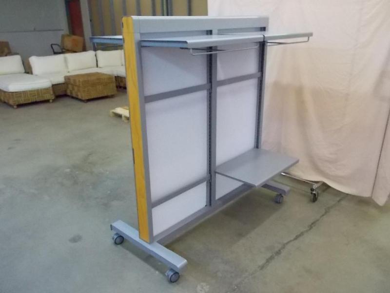 Rolling, double-sided,&nbsp retail...