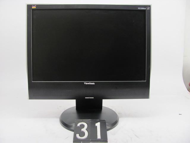 lot 31 image: Viewsonic VG1930wm 19" LCD mon...