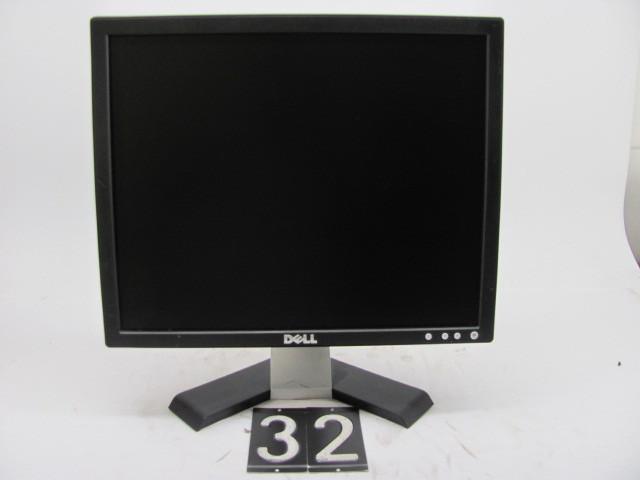 lot 32 image: Dell E177fpc 17" LCD monitor. ...