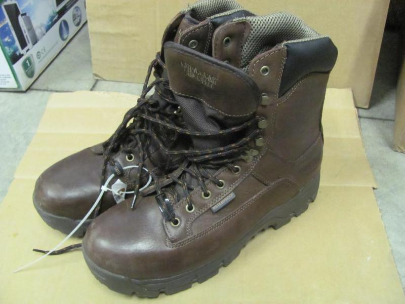 These NEW (out of box) GUIDE GEAR D...