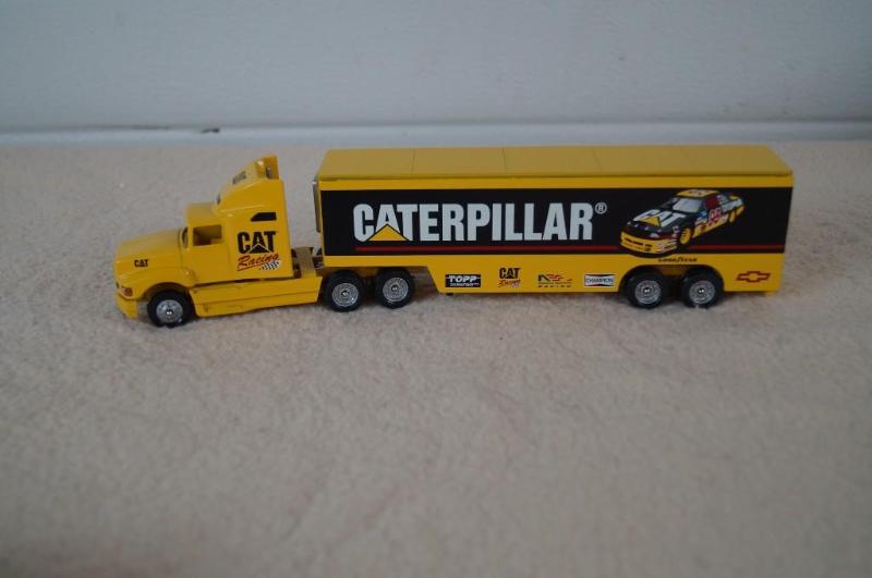 Cat racing semi collectable model r...