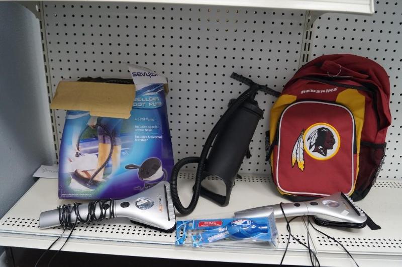 lot 34 image: 2 air mattress pumps 2 smart life&n...