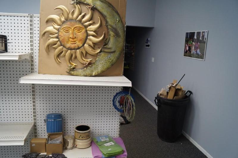 lot 36 image: 2 sun and the moon signs 2 jars 11 ...