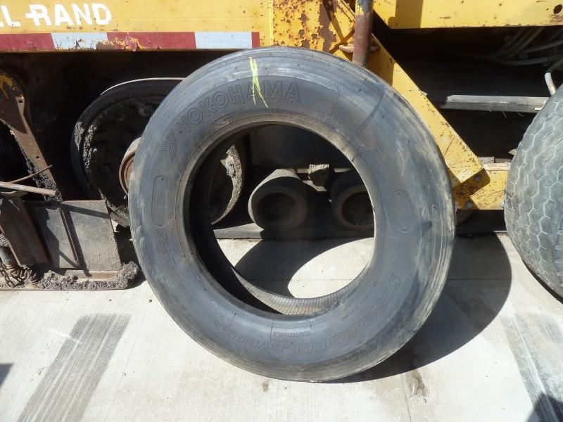 Kokohama&nbspRetread tire#1 2857...