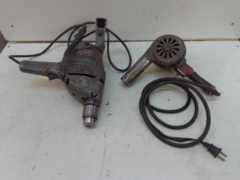 lot 115 image: Drill And Blow Dryer Black & De...