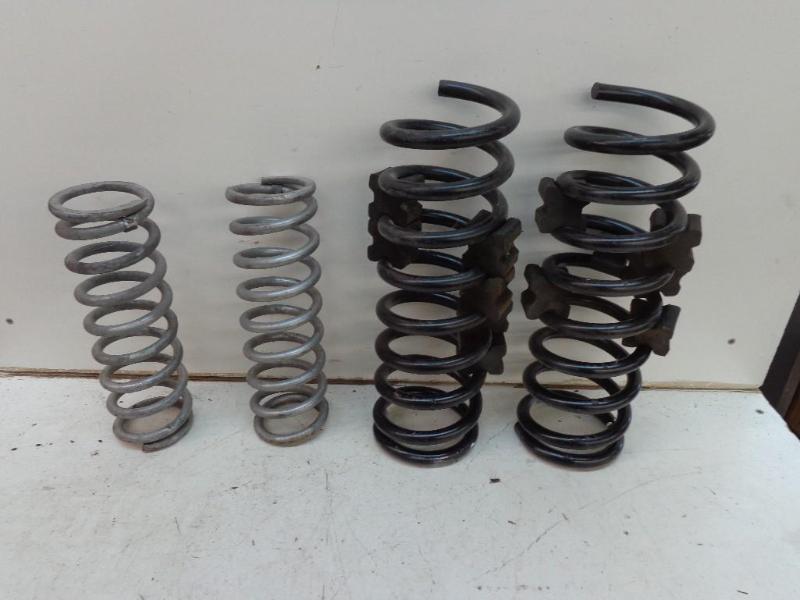 lot 117 image: Automotive Vehicle Coil Springs Hus...
