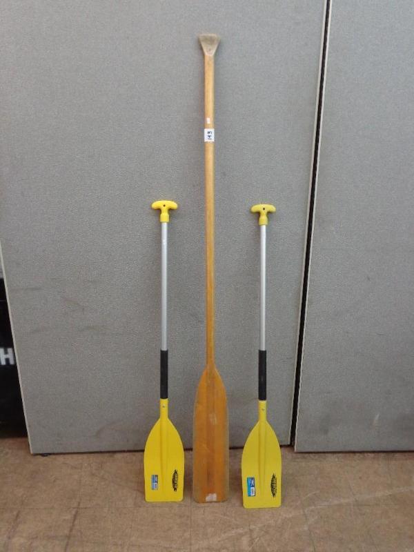 lot 143 image: CanoeKayak Paddles Shoreline Marin...