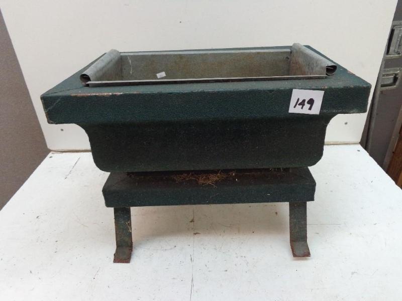 lot 149 image: Cemetery&nbspFlower Box Inside Dim...