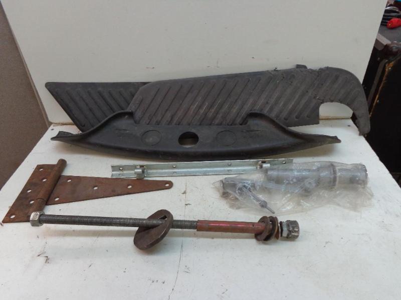 lot 151 image: Pail Of Misc&nbspParts Lug Nuts Re...