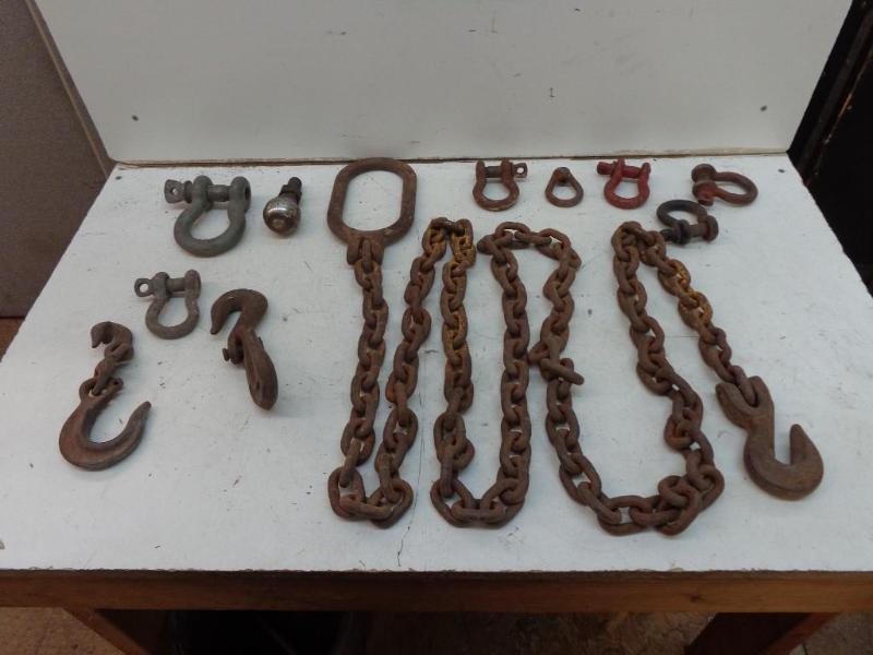 lot 154 image: Various Chains and Chain PartsAcce...