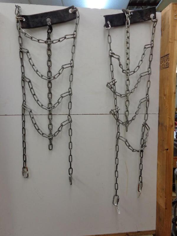 lot 24 image: Tire Chains Set of Two  Looks ...