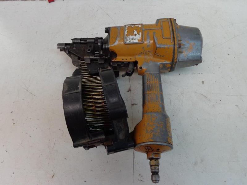 lot 26 image: Stanley Bostitch N80 Pneumatic Air ...