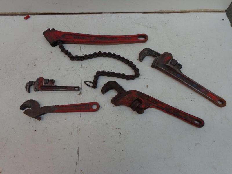 lot 40 image: Assorted Pipe Wrenches Ridgid C-14 ...