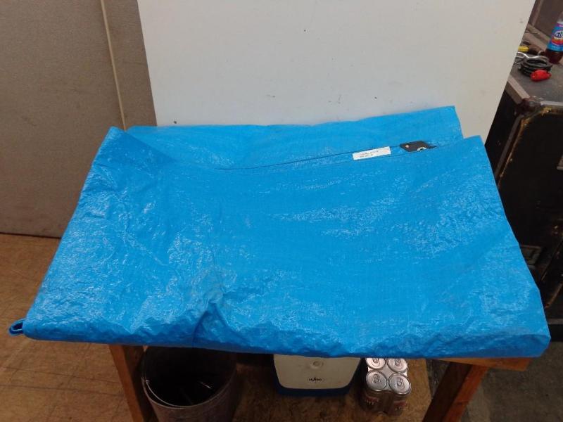 lot 47 image: Tarp And Tent Poles Various Size te...