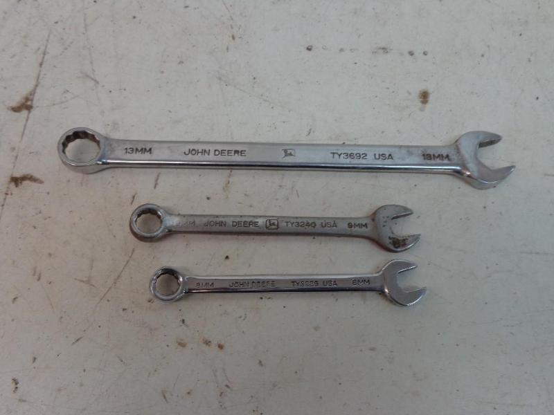 lot 57 image: John Deere Combo Wrenches   9m...
