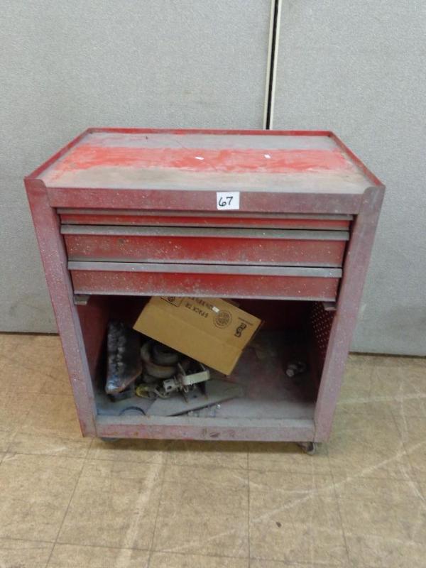 lot 67 image: Tool Box 3 Drawers and 1 Big Open A...