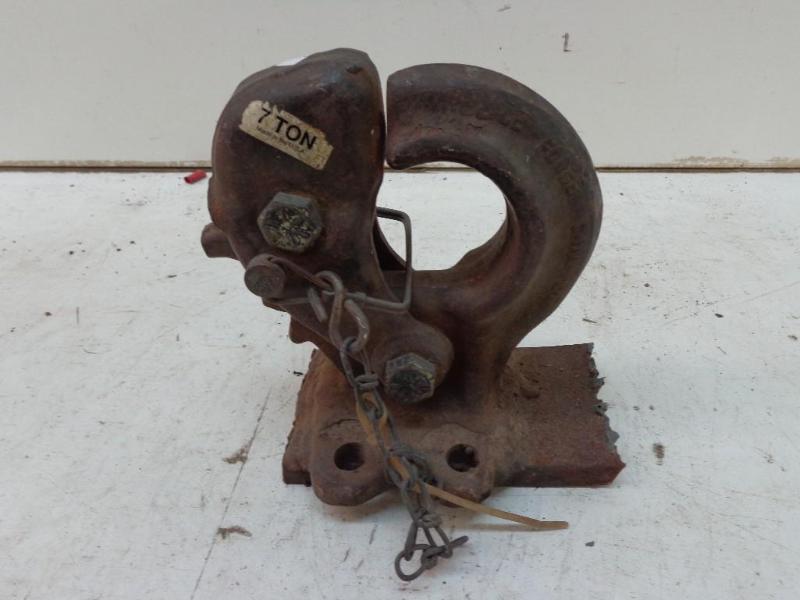 lot 95 image: Pintle Hook 7 Ton ...