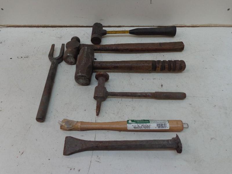 lot 97 image: Assortment of Tools Hammers ( Malle...