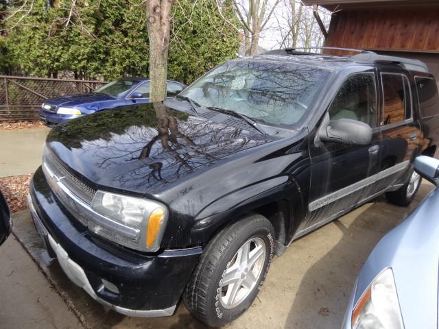 2002 Chevy Trailblazer LT 4 x 4. 13...