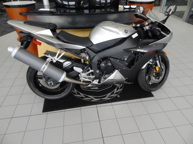 2003 Yamaha YZFR1 motorcycle. Appro...
