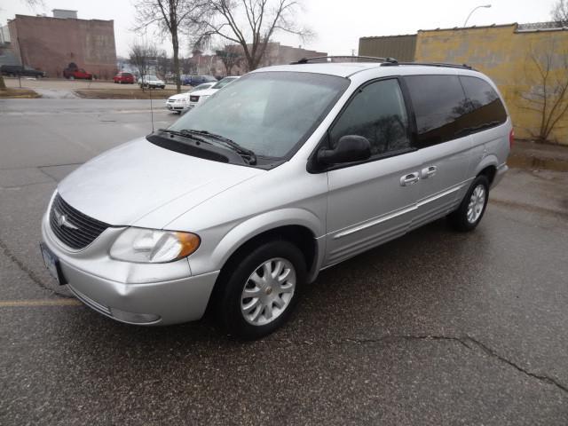 2002 Chrysler Town and Country. 184...