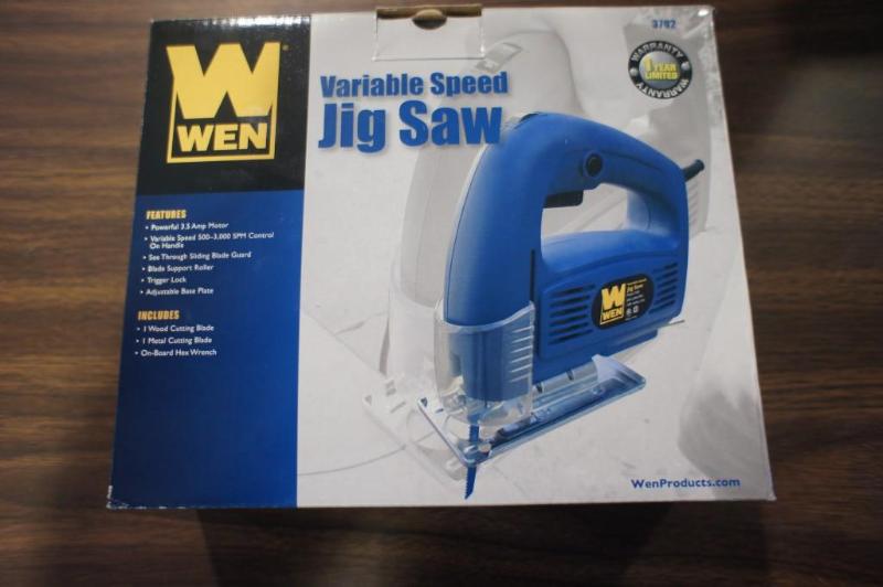 lot 48 image: New In Box Wen Variable Speed Jigs...