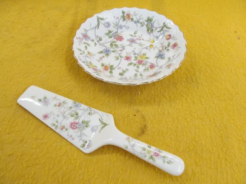 Corona Fine China Japan, 8&quot Di...