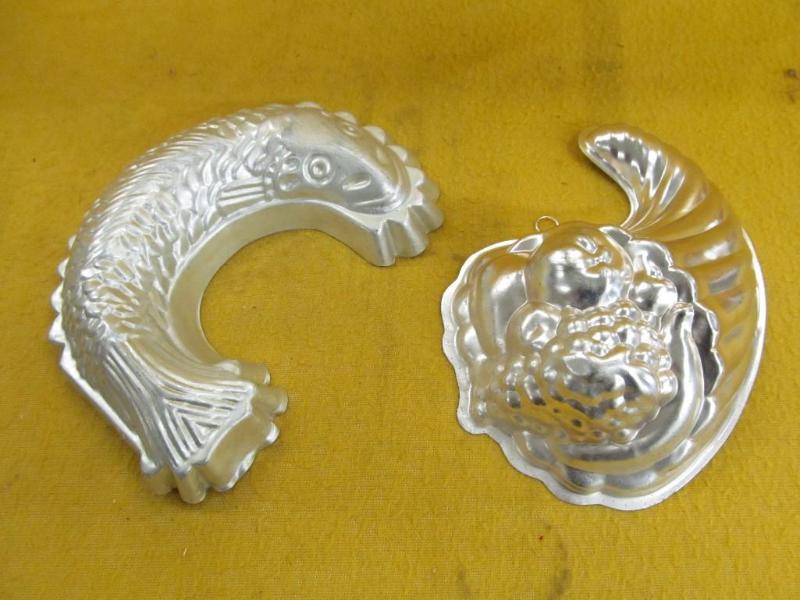 (2) 10&quot Molds, Fish and Horn o...