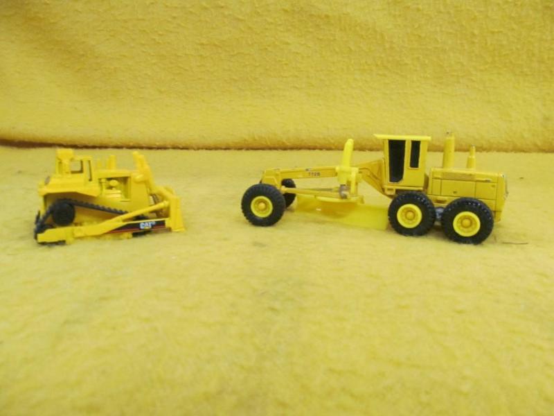 4&quot John Deere Grader and 2&quo...