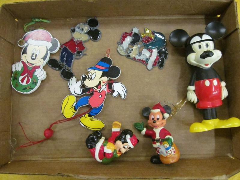 Flat of 7 Mickey Mouse and Stained ...
