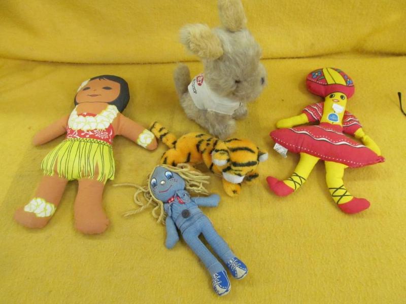 5 Stuffed Toy Dolls and Animals...